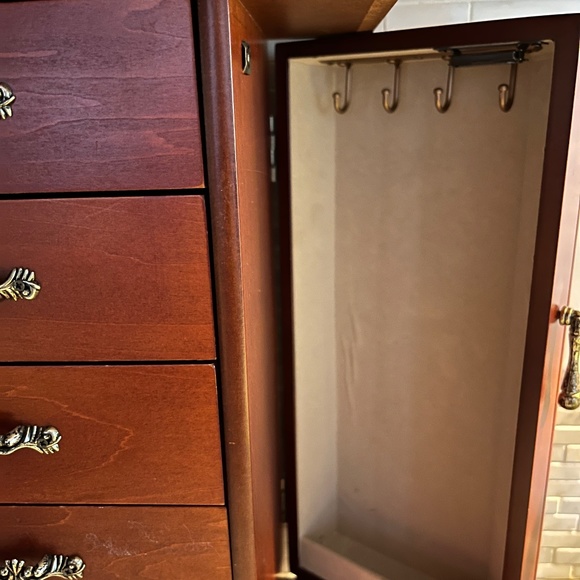 Wooden Jewelry box with Built in mirror - Picture 2 of 8